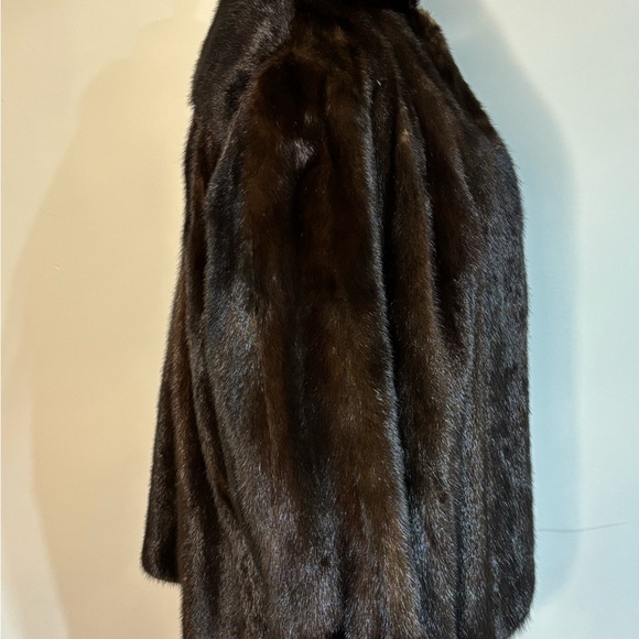Mink Jacket - Picture 5 of 8